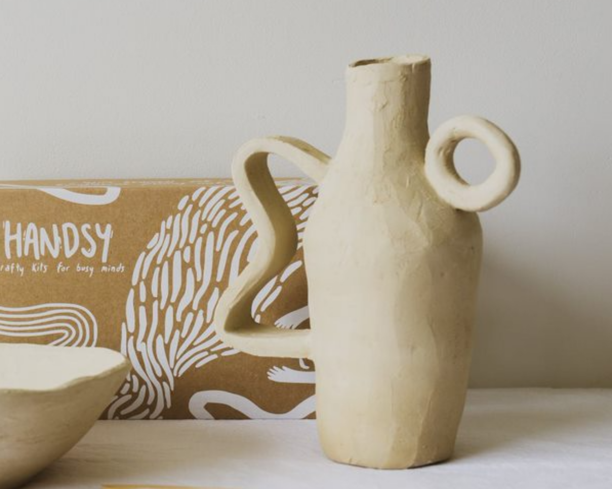 DIY: Earthenware Vases